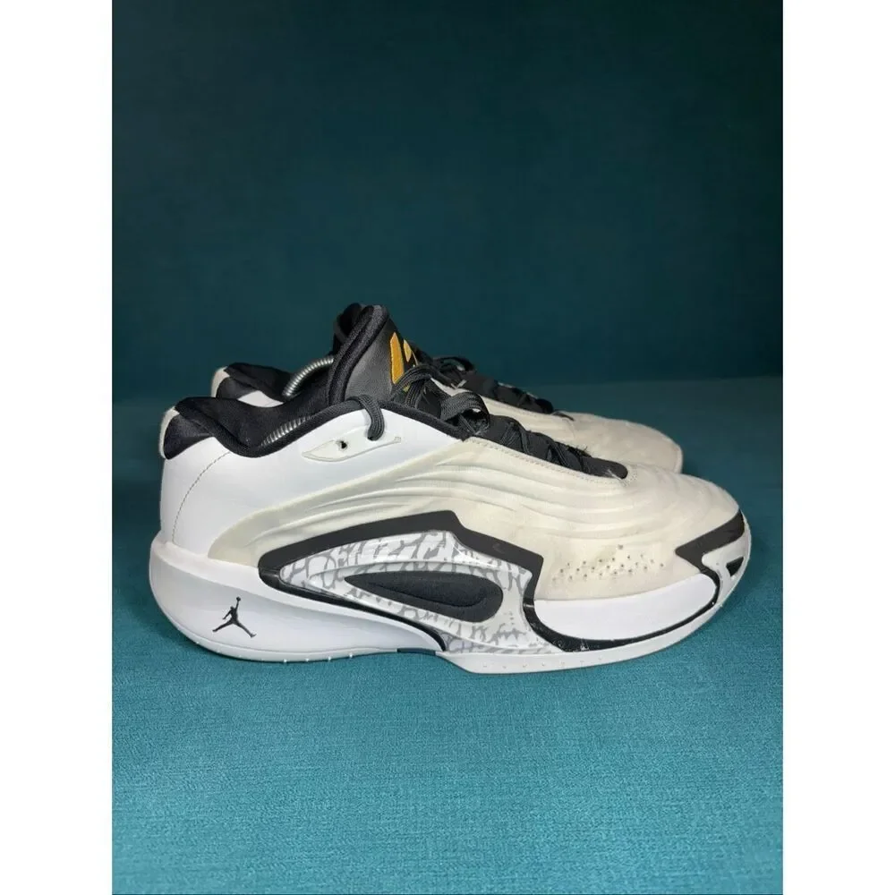 Jordan Luka 2 White Black Hyper Pink Basketball Shoes Men’s Size 11 FQ1284-102